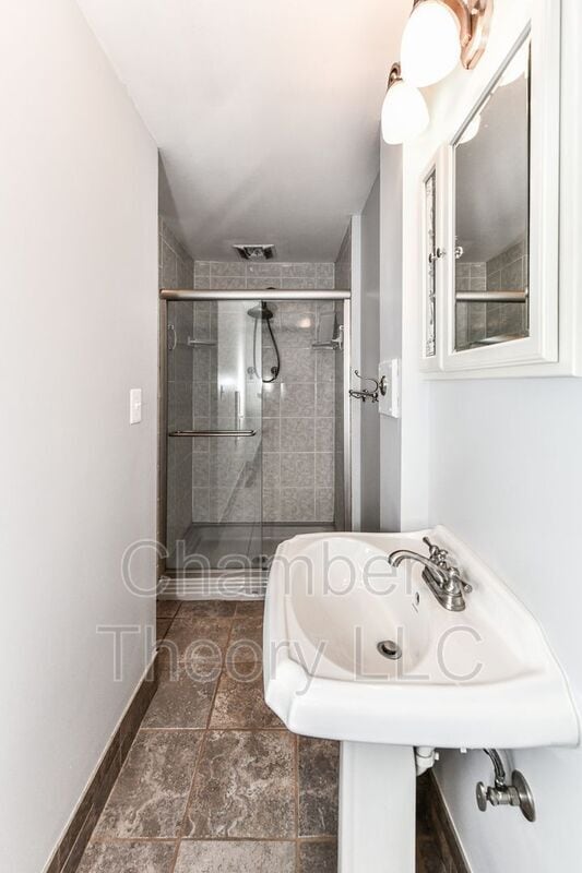 Building Photo - 306 S Wayne St