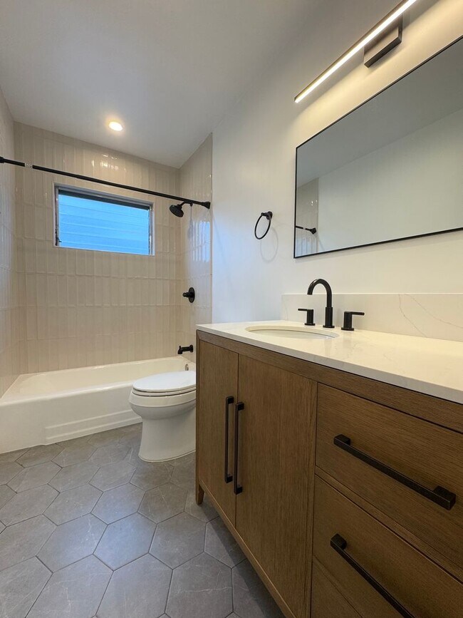 Building Photo - Top Floor Newly Gut Renovated 2-Bedroom in Prime West Hollywood Location