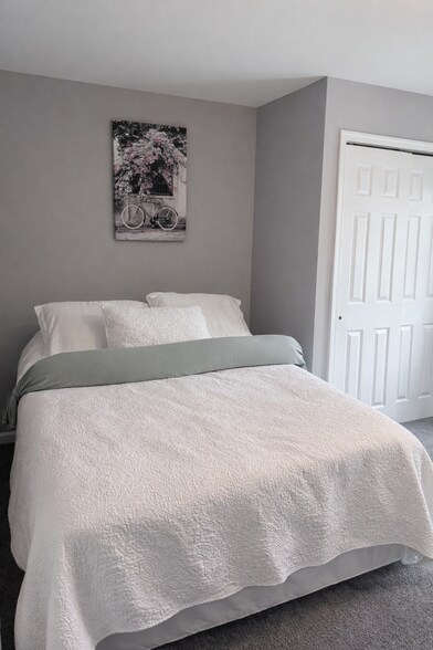 Building Photo - 209 Park Ave