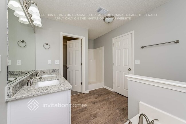 Building Photo - 5869 Waggoner Cove