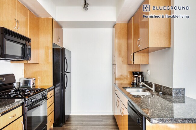 Building Photo - 11023 McCormick St