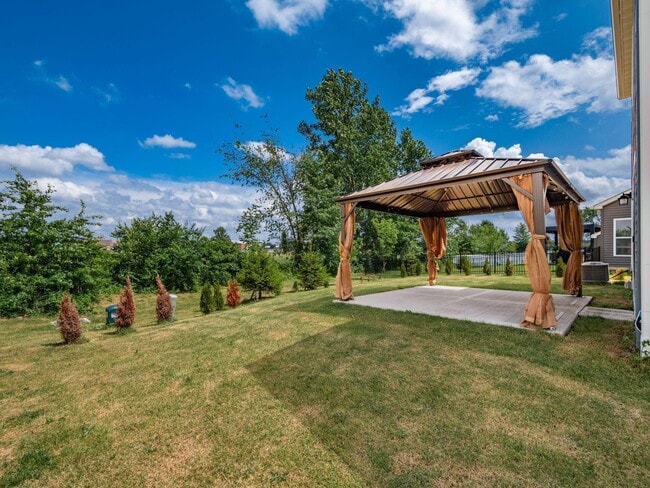 Building Photo - 7233 Celebration Dr