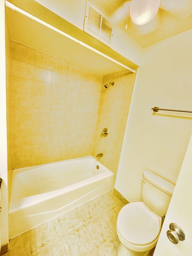 Building Photo - Available now | A 2 Bedroom, 2 Bathroom Condo with 2 assigned parking stalls at The Plaza Hawaii Kai