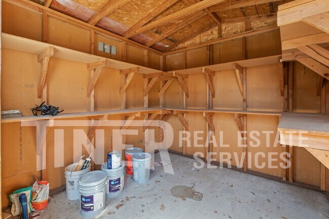 Building Photo - 1107 Meadow Rd