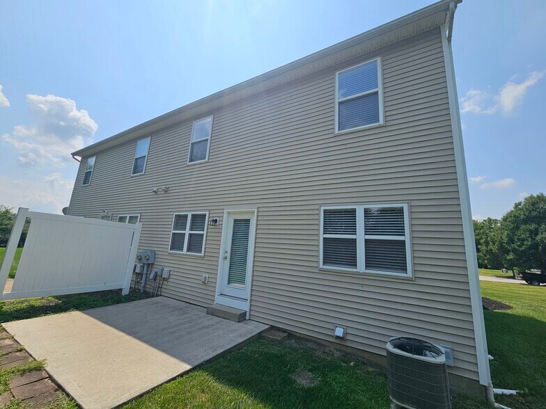 Building Photo - 126 Wagnalls Ct