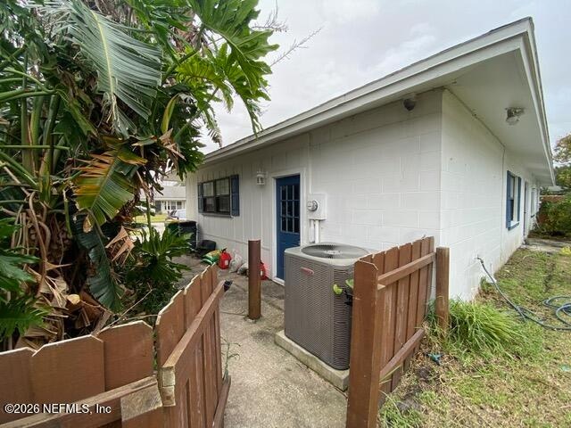 Building Photo - 1539 Bentin Dr N