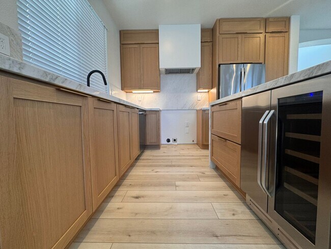 Building Photo - Newly Renovated Modern 3-Bedroom Home with...