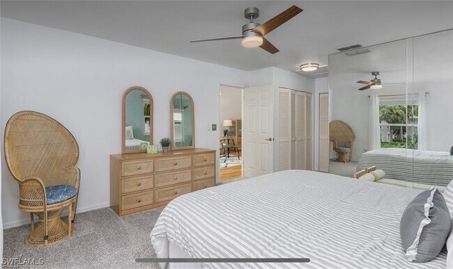 Building Photo - 870 Gulf Pavillion Dr