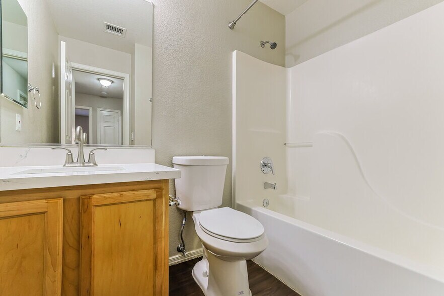 Building Photo - 8442 E Navarro Cir