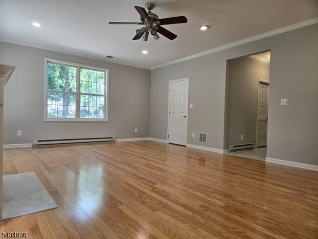 Building Photo - 313 Winthrop Dr