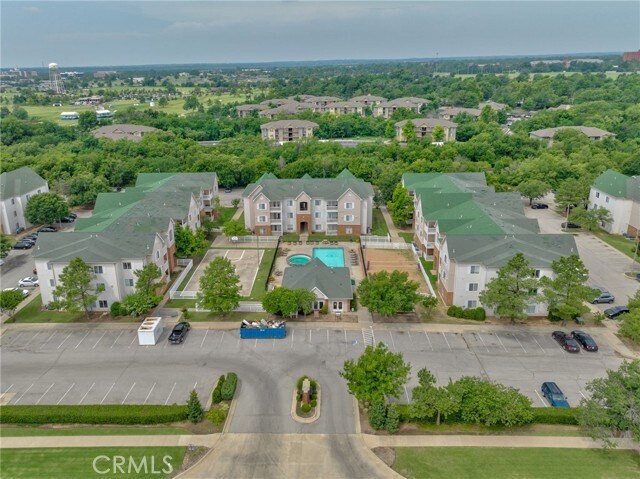 Building Photo - 2200 Classen Blvd