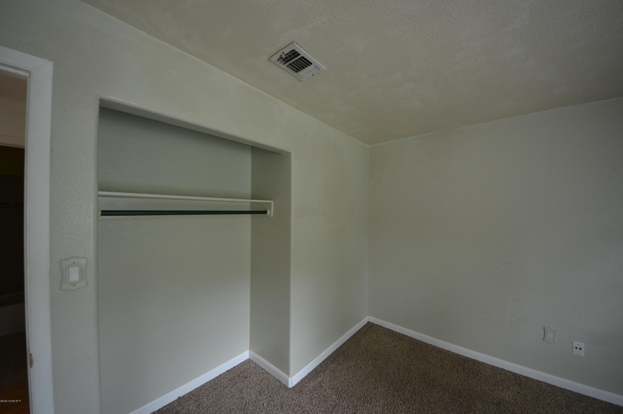 Building Photo - 871 Hawaii Ave NW
