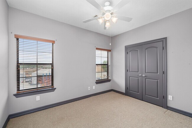 Building Photo - 1178 Hempstead Villa Ln
