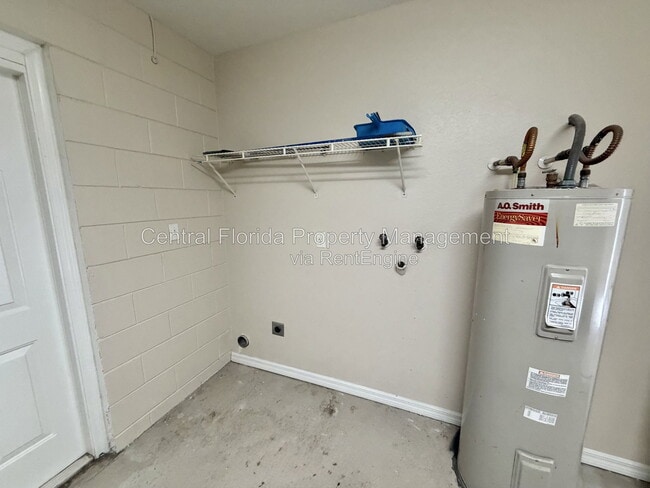 Building Photo - 939 Pecan St