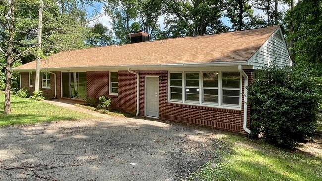 Primary Photo - 2877 Winder Hwy