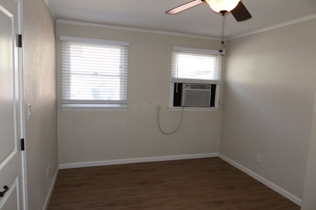 Building Photo - 1917 28th St