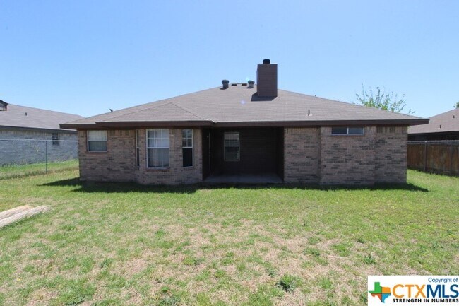 Building Photo - 4209 Adobe Dr