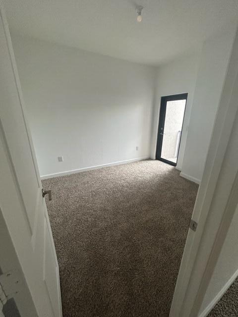 Building Photo - 20623 NE 7th Pl