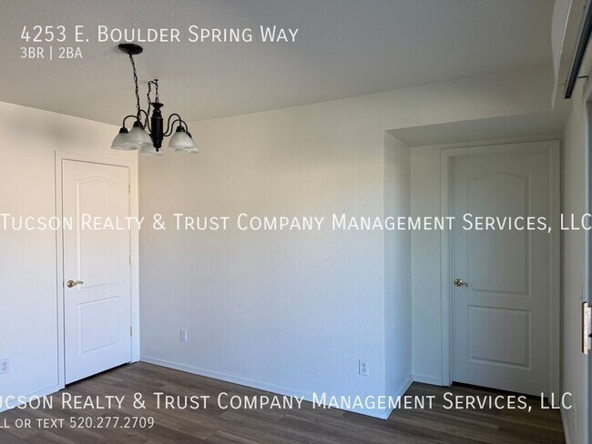 Building Photo - 4253 E Boulder Springs Way