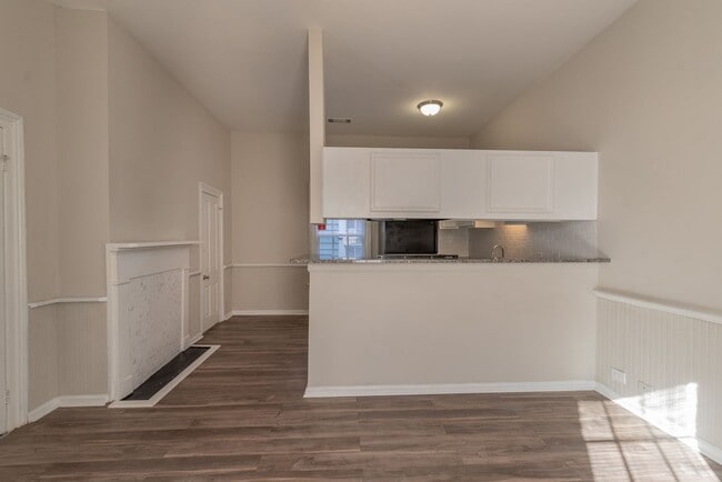 Building Photo - 1 bed/1 bath house for rent close to Downtown Augusta, with off-street parking!