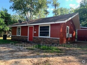 Building Photo - 416 Esther Blvd