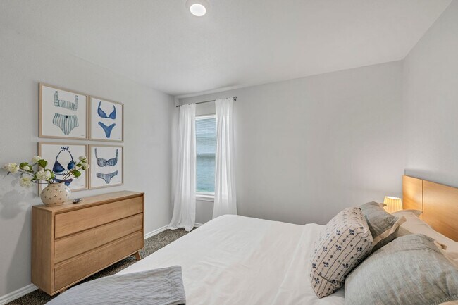 Building Photo - 2785 Eltonne Gdns Dr