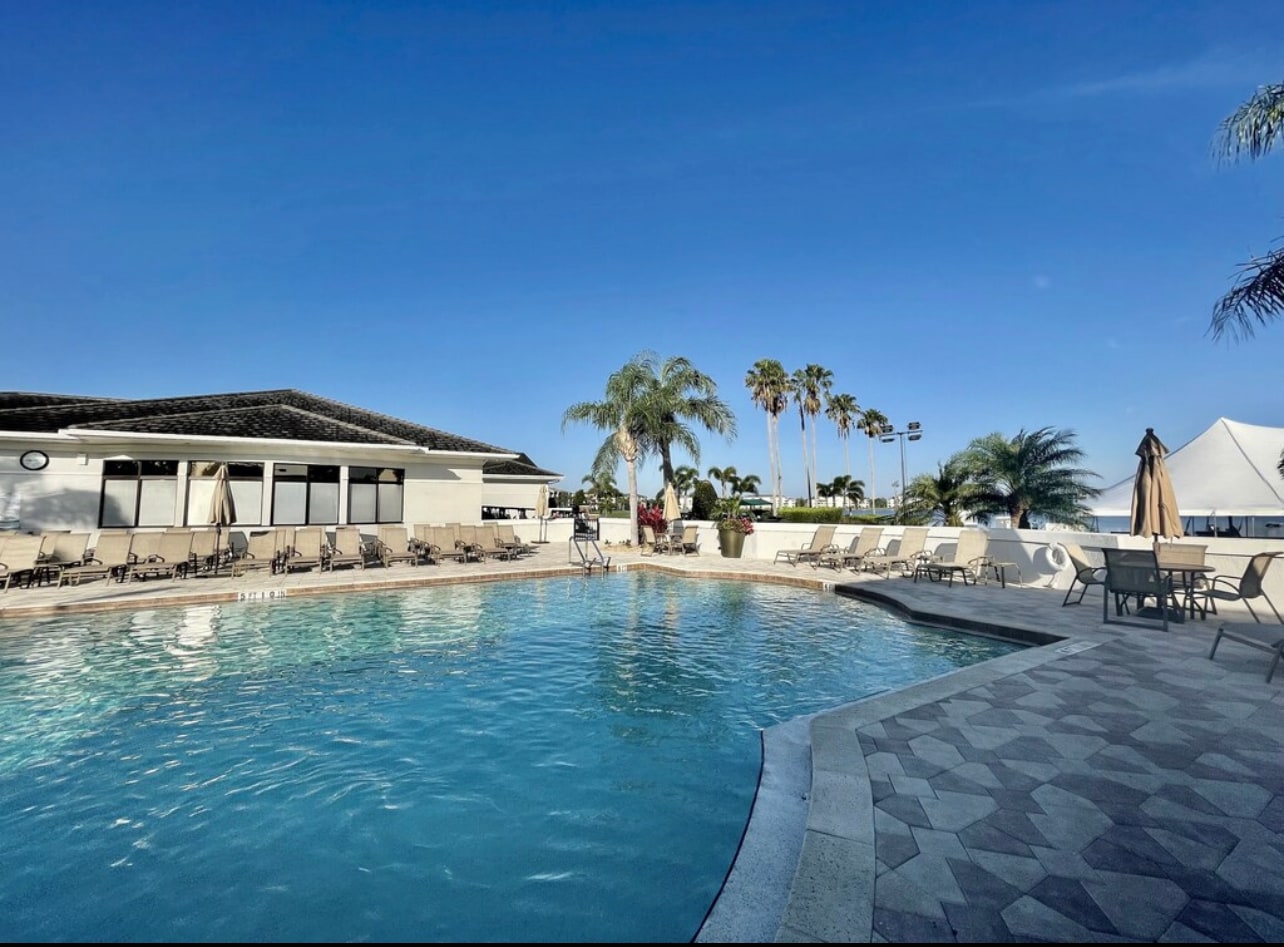 Building Photo - 10480 Washingtonia Palm Way