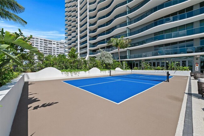 Building Photo - 900 N Ocean Blvd