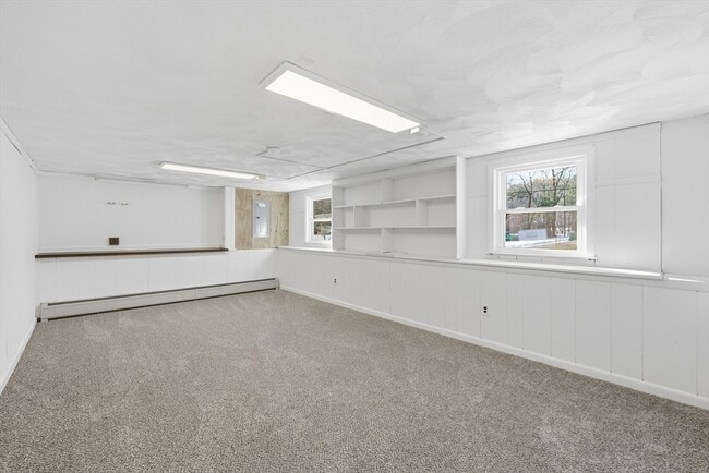 Building Photo - 43 Little John Dr