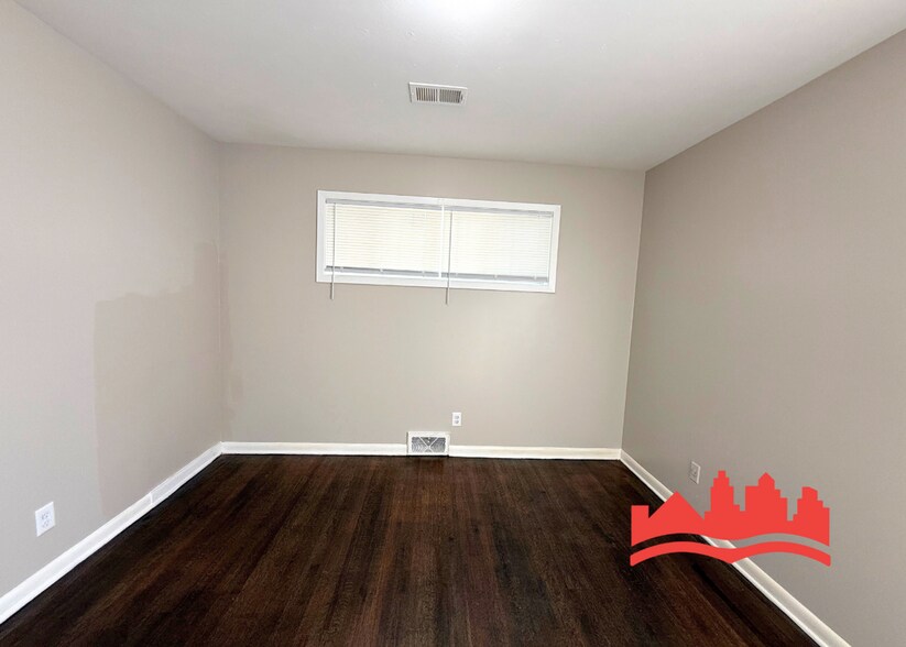 Building Photo - Introducing our newly renovated home in Ba...