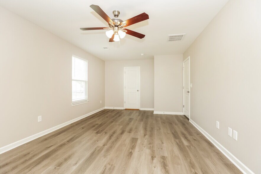 Building Photo - 2716 Apple Cross Ct