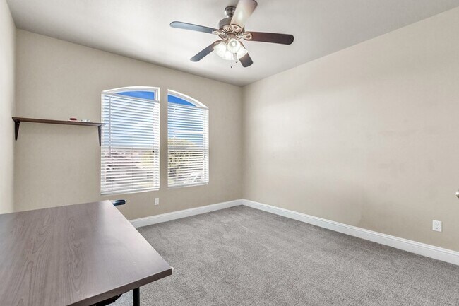Building Photo - 1744 Boise Dr