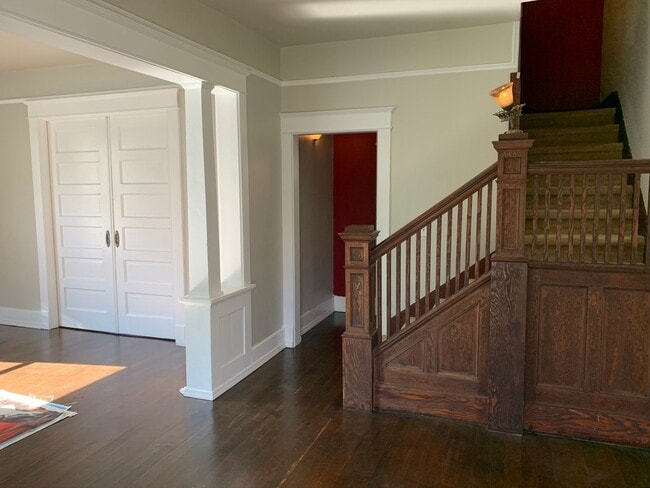 Building Photo - Classy Duplex in Desirable Tacoma area - Close to 6th ****COMING SOON***