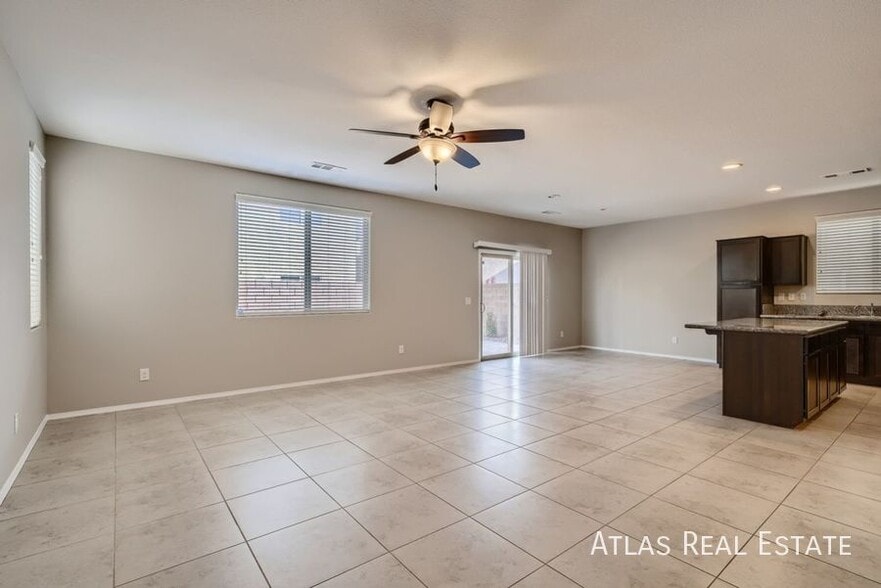 Building Photo - 10646 Mt Blackburn Ave