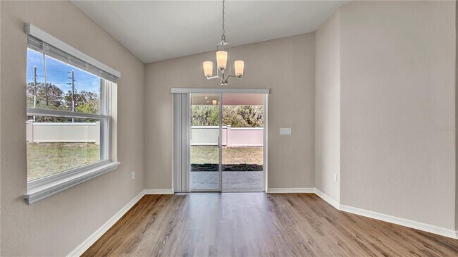 Building Photo - 1005 Mountain Flower Ln