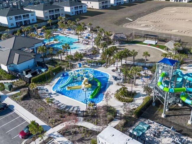 Building Photo - 1043 Splash Shot Pl