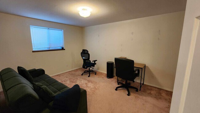 Building Photo - 1430 E 900 S