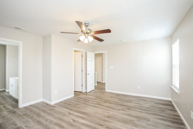 Building Photo - 3315 Grove Berry Ln