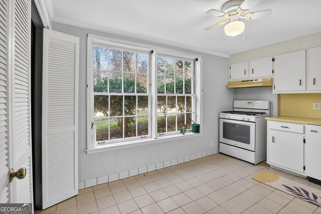 Building Photo - 2064 Adriatic Dr NW