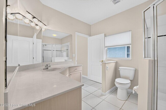 Building Photo - 506 Tyler Ave