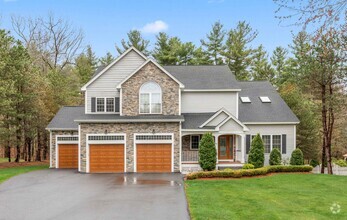 Building Photo - 6 Tanglewood Dr
