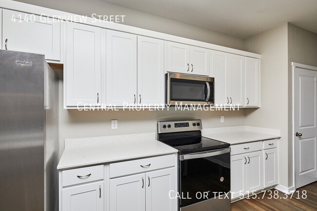 Building Photo - 4140 Glenview St.