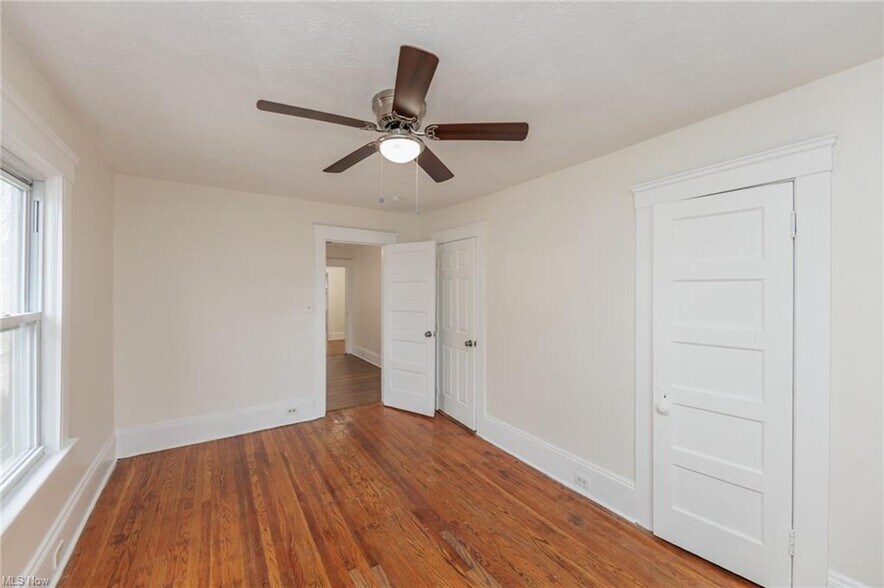 Building Photo - 1794 W 54th St