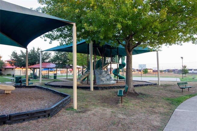 Building Photo - 8609 Claude Ct