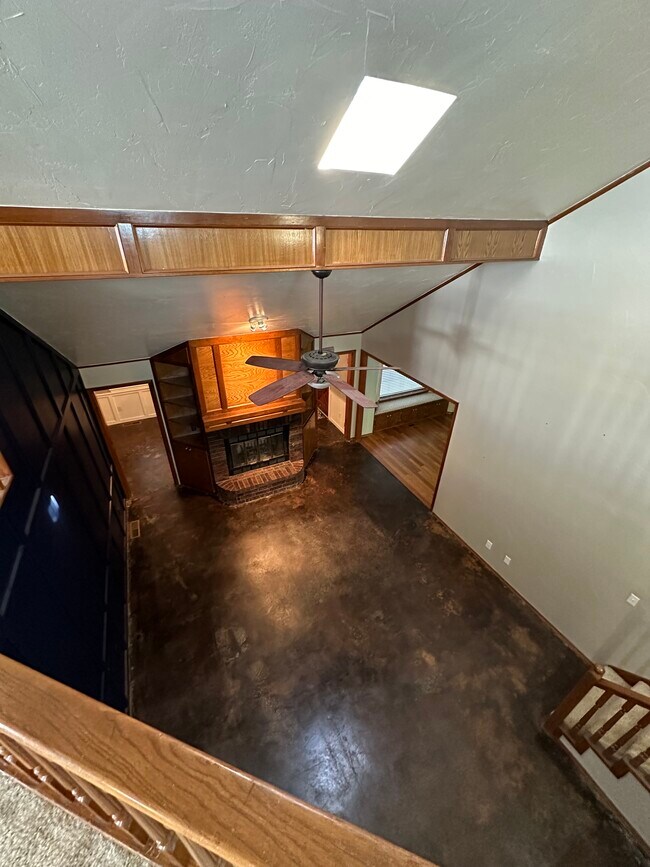 Building Photo - 17600 Durbin Park Rd