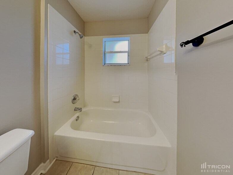 Building Photo - 319 Dolcetto Dr