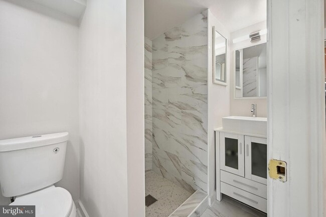 Building Photo - 1308 18th St NW