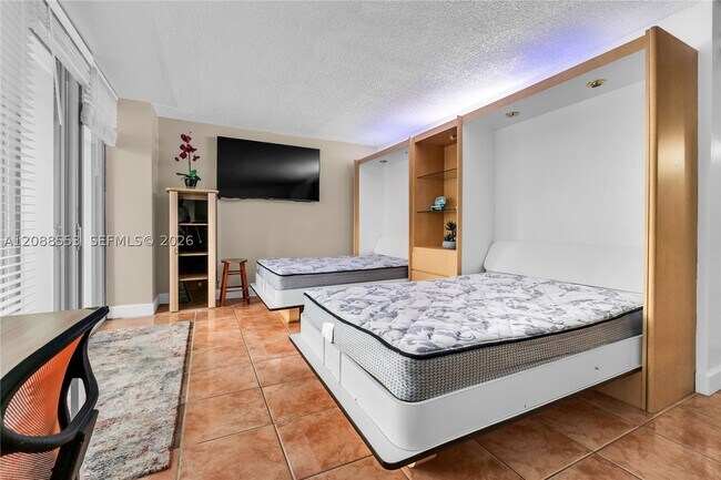 Building Photo - 3180 S Ocean Dr