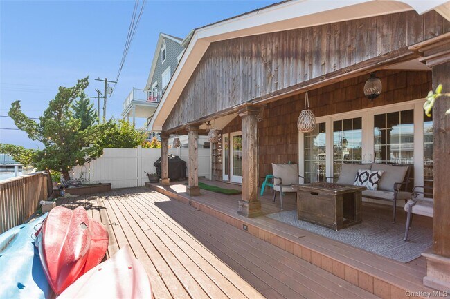 Building Photo - 58 Forester St