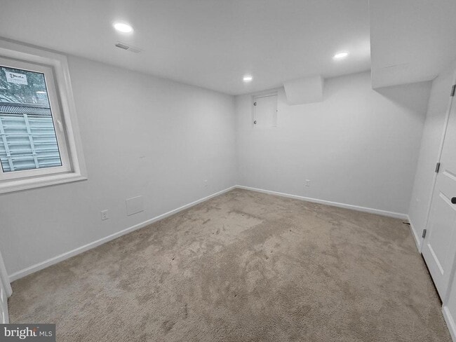 Building Photo - 12519 Royal Crown Dr